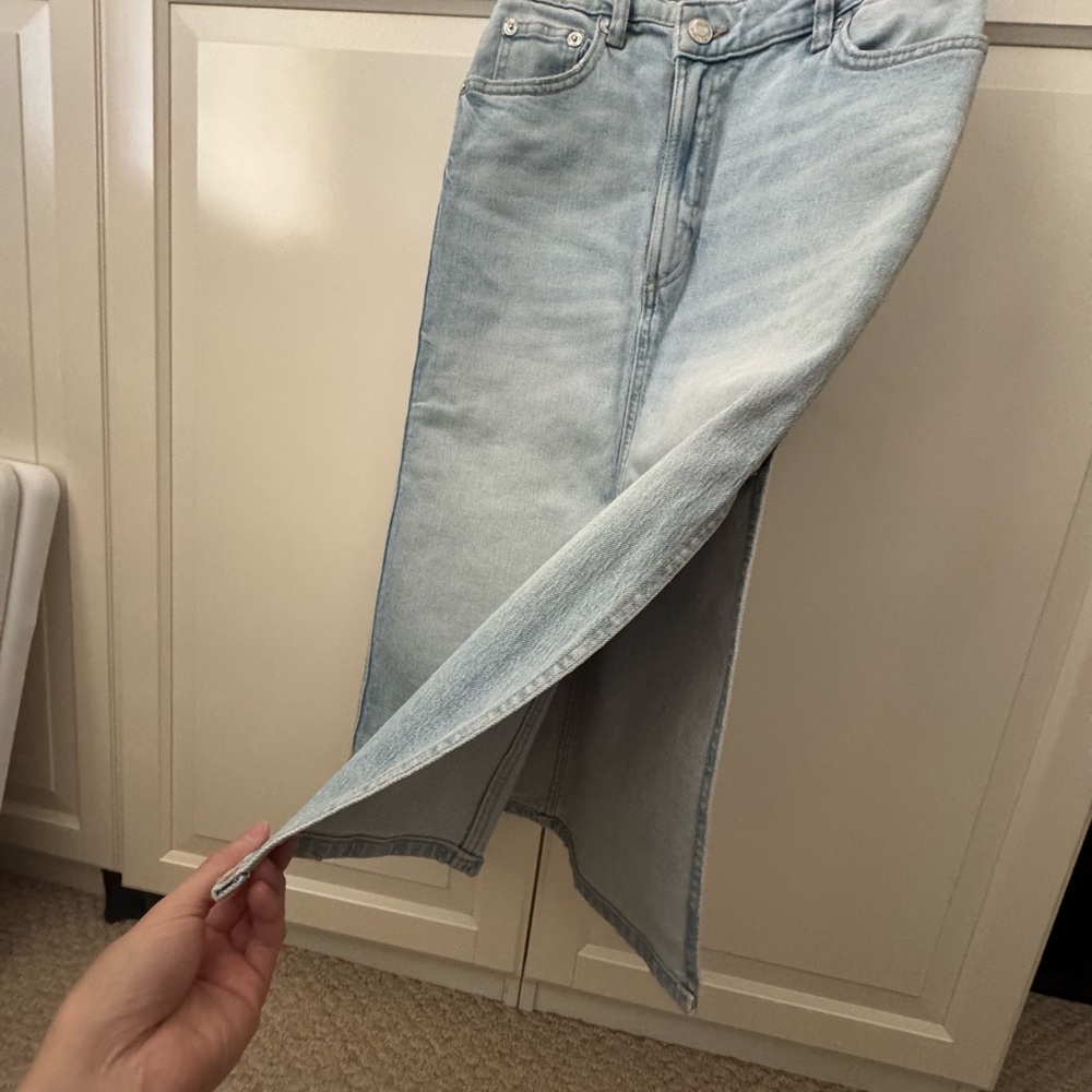 Women's Light Blue Denim Jeans